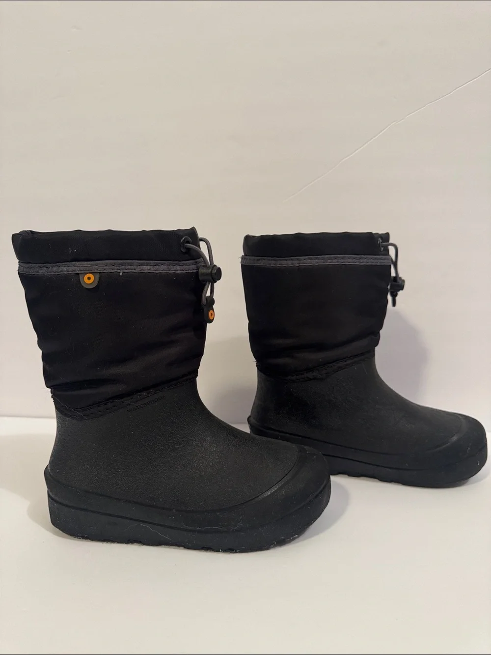 BOGS Kids Black Waterproof Snow Boots sz 13